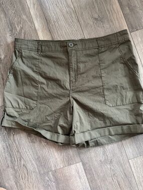 Social Standard by Sanctuary Cargo Utility Shorts Army Green XXL